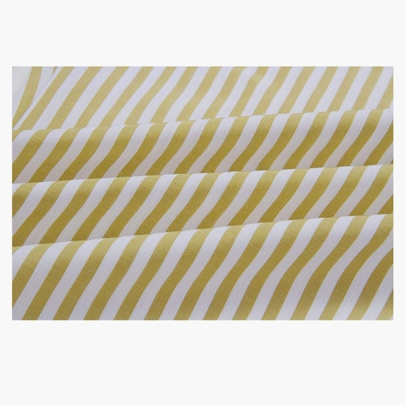 Cute yellow and white capri jumpsuit/romper. NWT. Size M - Picture 5 of 8